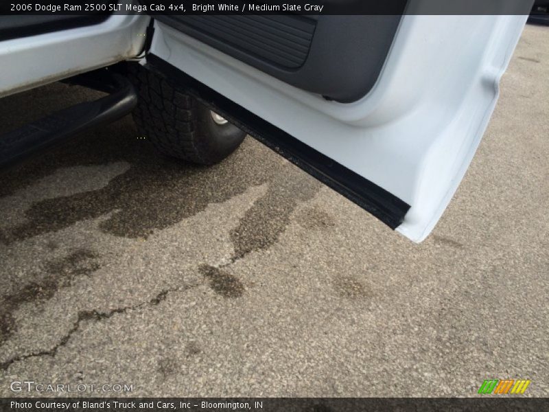 Bright White / Medium Slate Gray 2006 Dodge Ram 2500 SLT Mega Cab 4x4