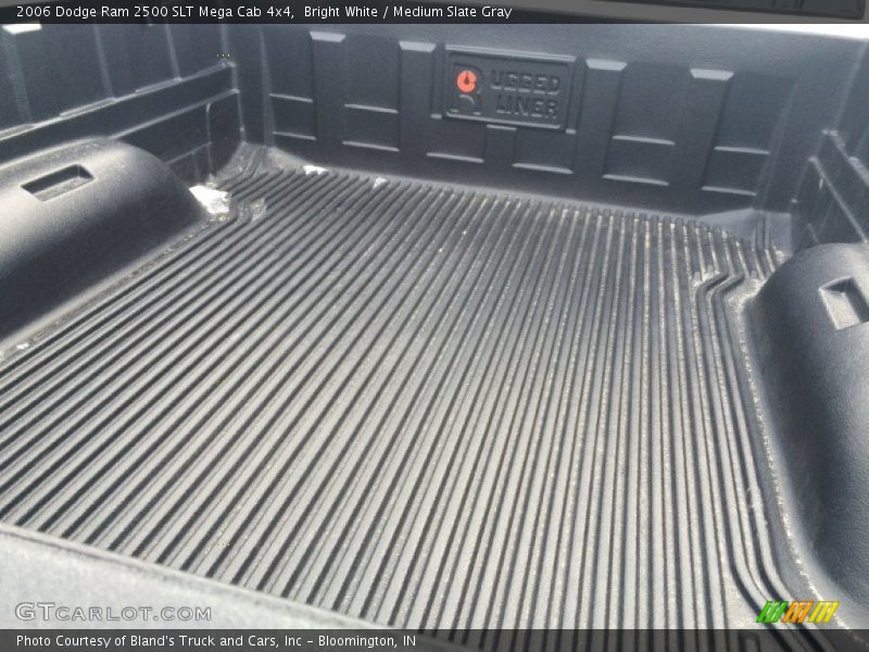 Bright White / Medium Slate Gray 2006 Dodge Ram 2500 SLT Mega Cab 4x4