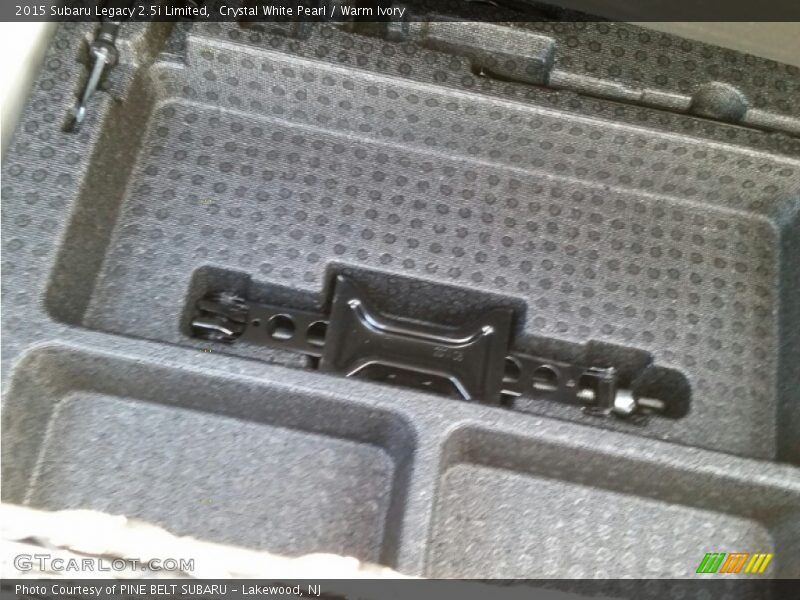 Crystal White Pearl / Warm Ivory 2015 Subaru Legacy 2.5i Limited