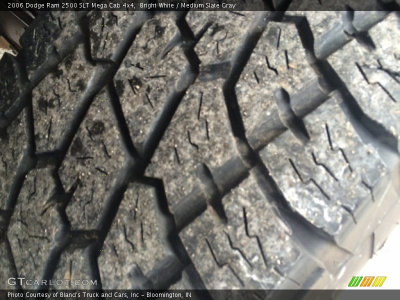Bright White / Medium Slate Gray 2006 Dodge Ram 2500 SLT Mega Cab 4x4