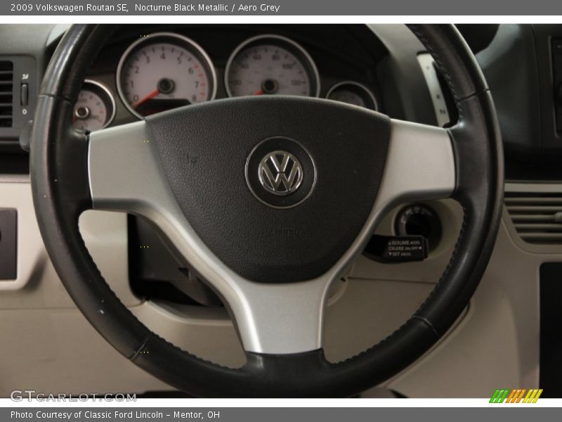 Nocturne Black Metallic / Aero Grey 2009 Volkswagen Routan SE