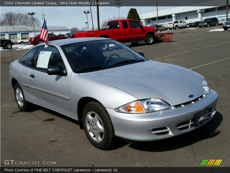 Ultra Silver Metallic / Graphite 2002 Chevrolet Cavalier Coupe