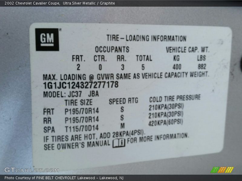 Ultra Silver Metallic / Graphite 2002 Chevrolet Cavalier Coupe