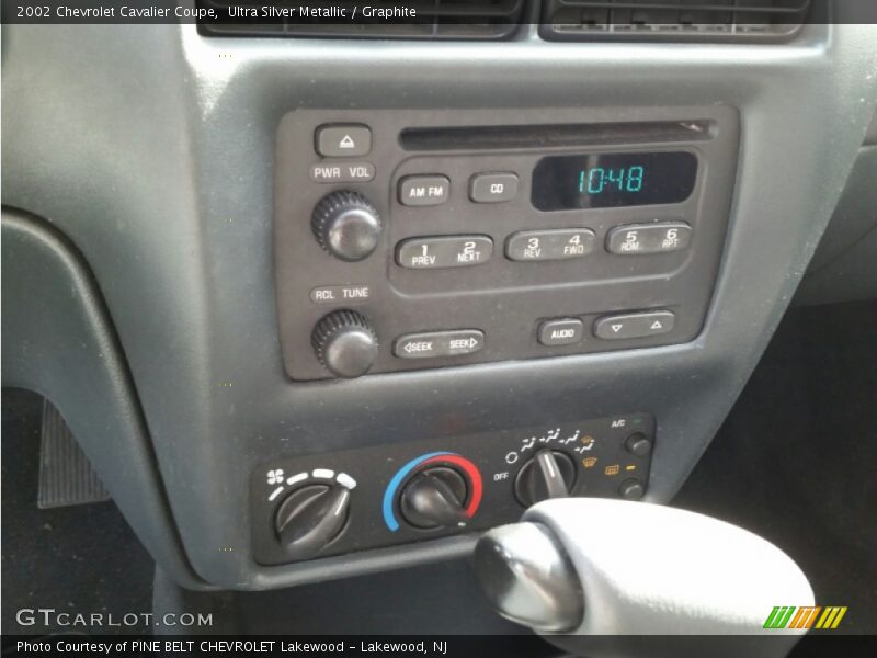 Ultra Silver Metallic / Graphite 2002 Chevrolet Cavalier Coupe
