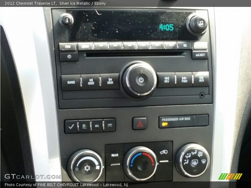 Silver Ice Metallic / Ebony 2012 Chevrolet Traverse LT