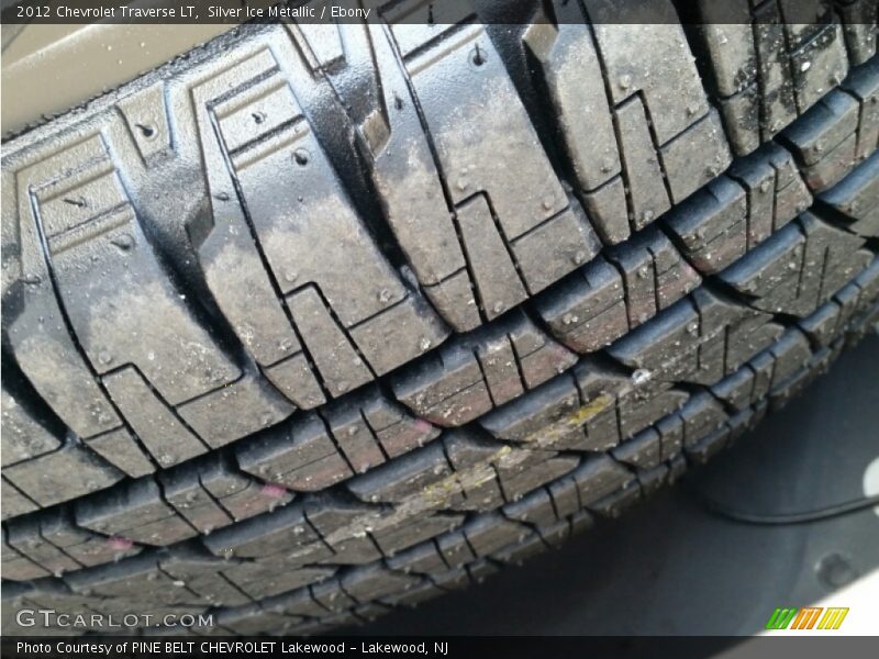Silver Ice Metallic / Ebony 2012 Chevrolet Traverse LT