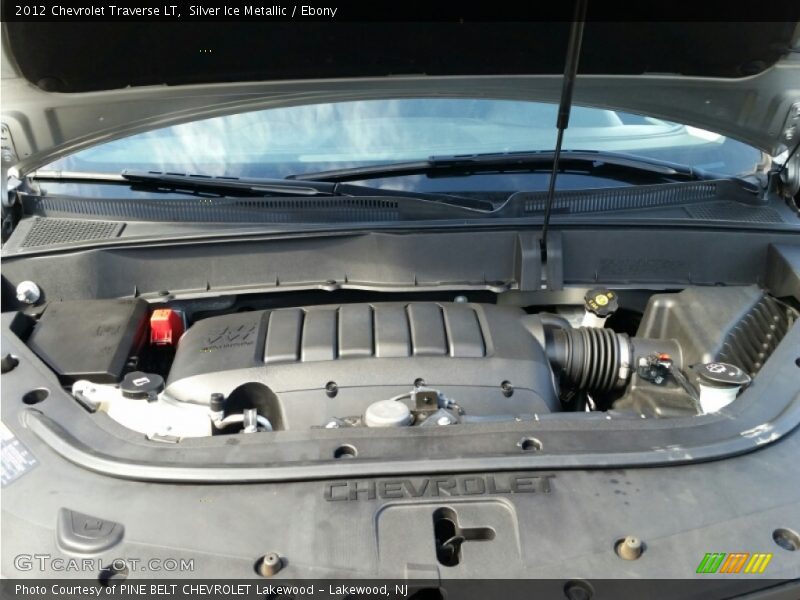 Silver Ice Metallic / Ebony 2012 Chevrolet Traverse LT