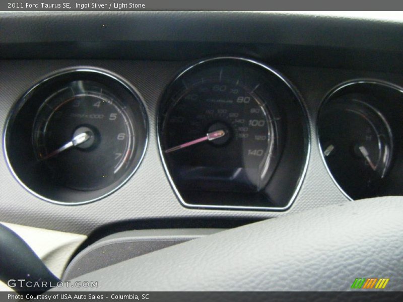 Ingot Silver / Light Stone 2011 Ford Taurus SE