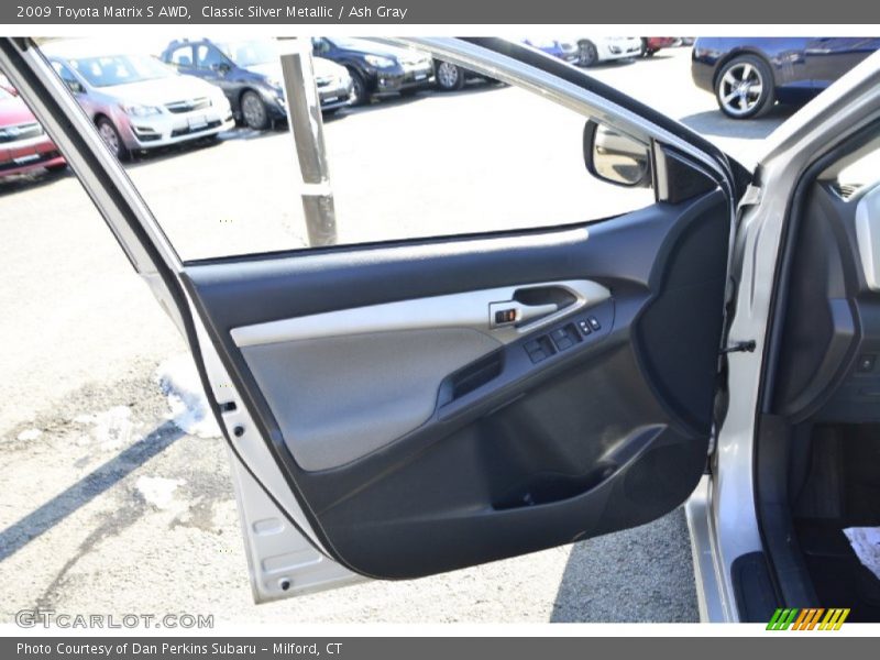 Classic Silver Metallic / Ash Gray 2009 Toyota Matrix S AWD