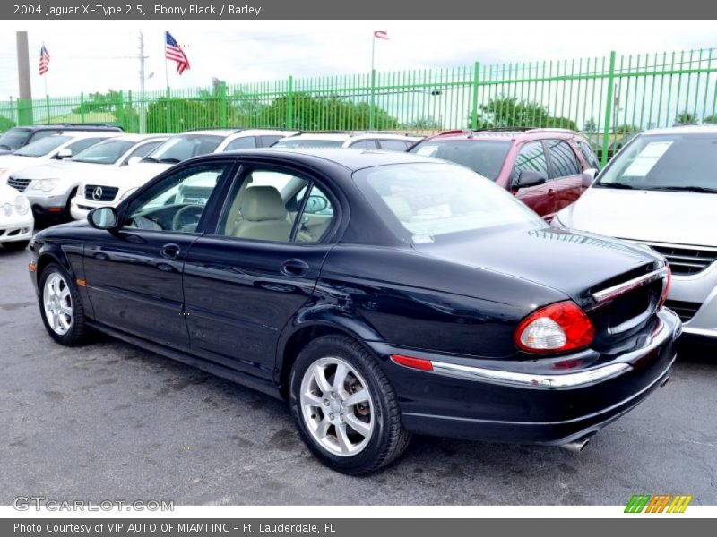 Ebony Black / Barley 2004 Jaguar X-Type 2.5