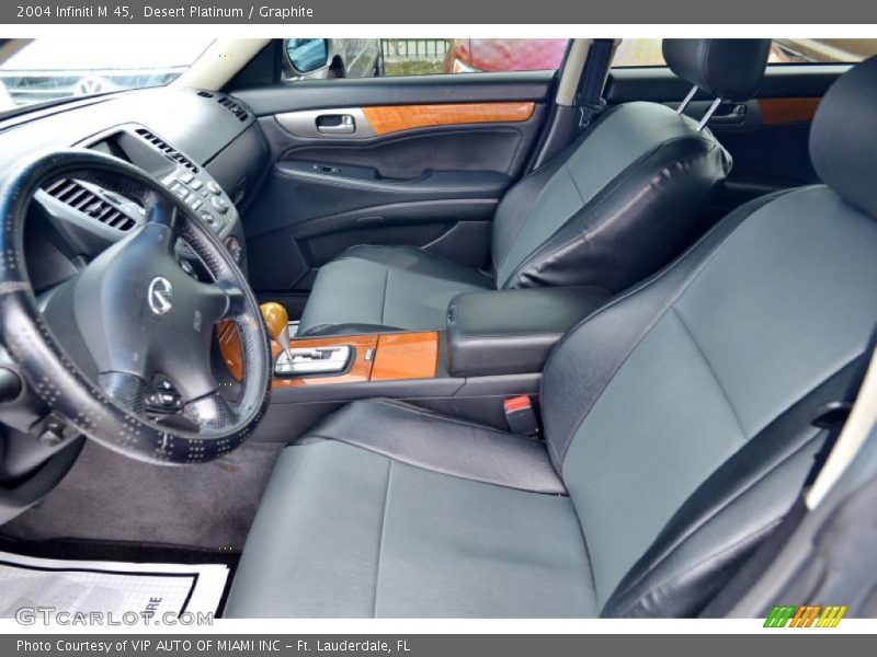 Front Seat of 2004 M 45