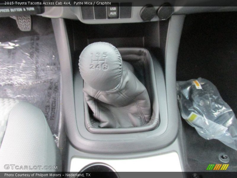  2015 Tacoma Access Cab 4x4 5 Speed Manual Shifter
