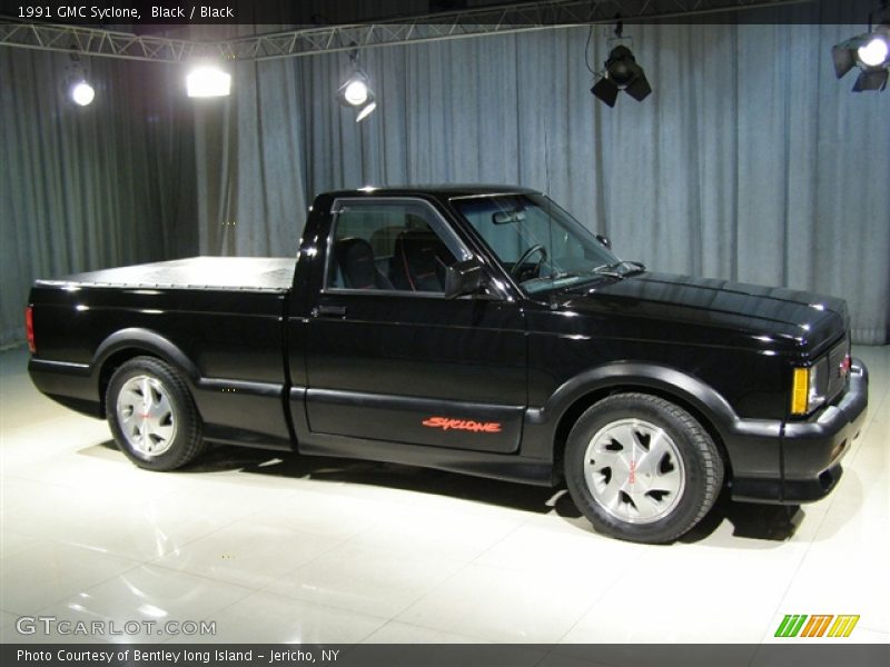 1991 GMC Syclone Black / Black with Red Piping, Right Side - 1991 GMC Syclone 