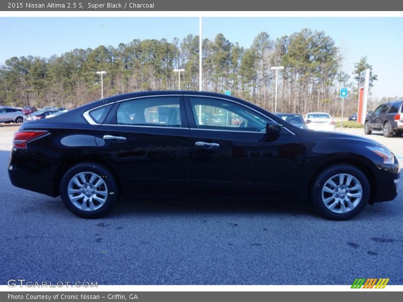 Super Black / Charcoal 2015 Nissan Altima 2.5 S
