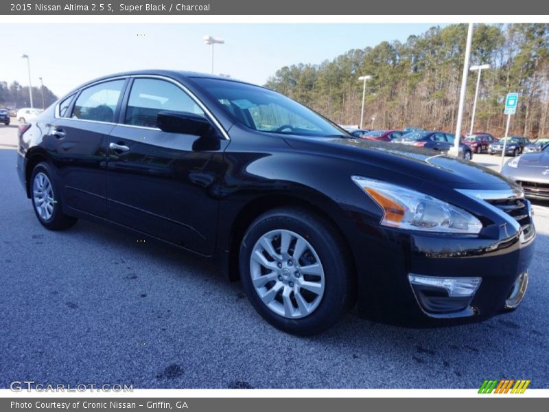 Super Black / Charcoal 2015 Nissan Altima 2.5 S