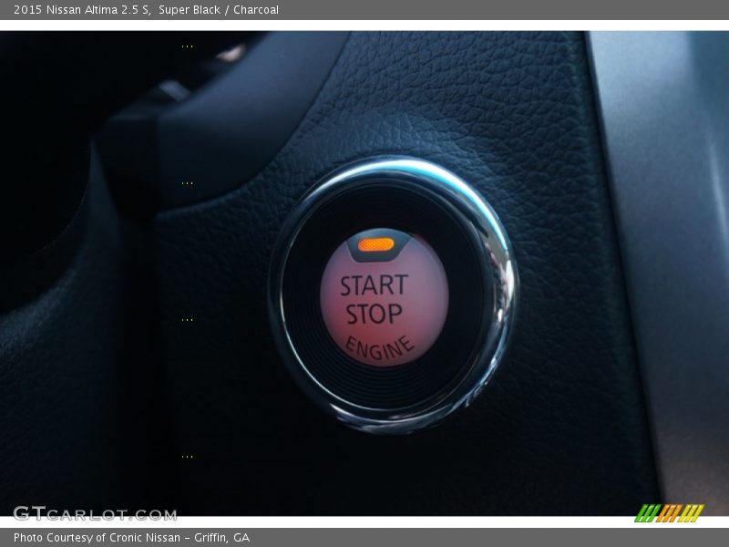 Super Black / Charcoal 2015 Nissan Altima 2.5 S