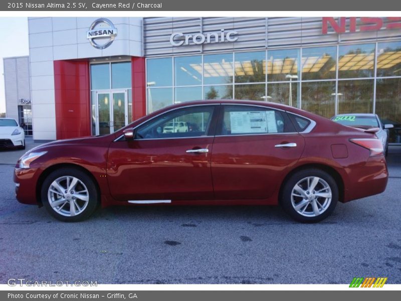 Cayenne Red / Charcoal 2015 Nissan Altima 2.5 SV