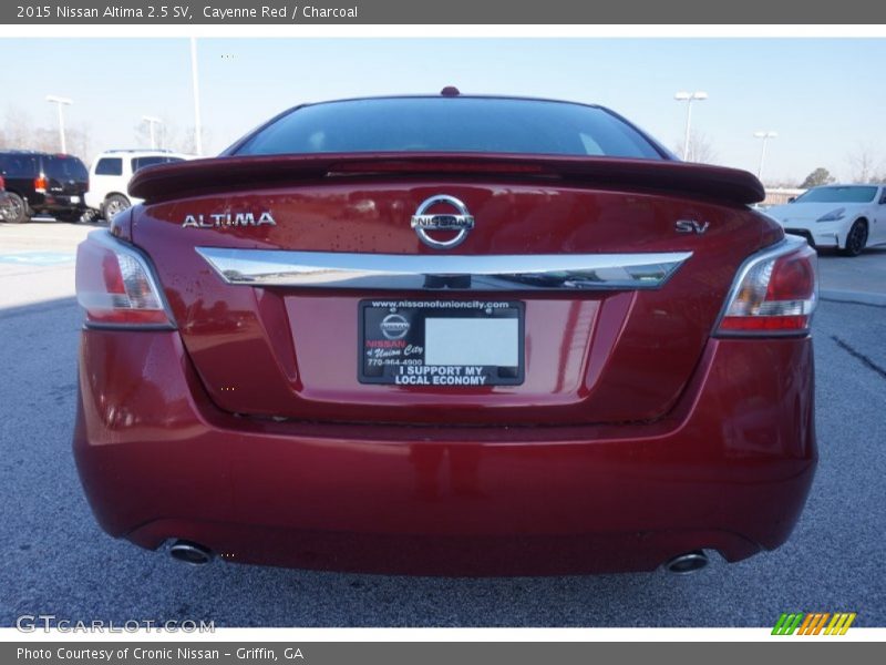 Cayenne Red / Charcoal 2015 Nissan Altima 2.5 SV