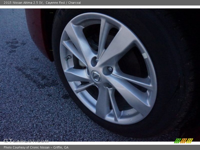 Cayenne Red / Charcoal 2015 Nissan Altima 2.5 SV
