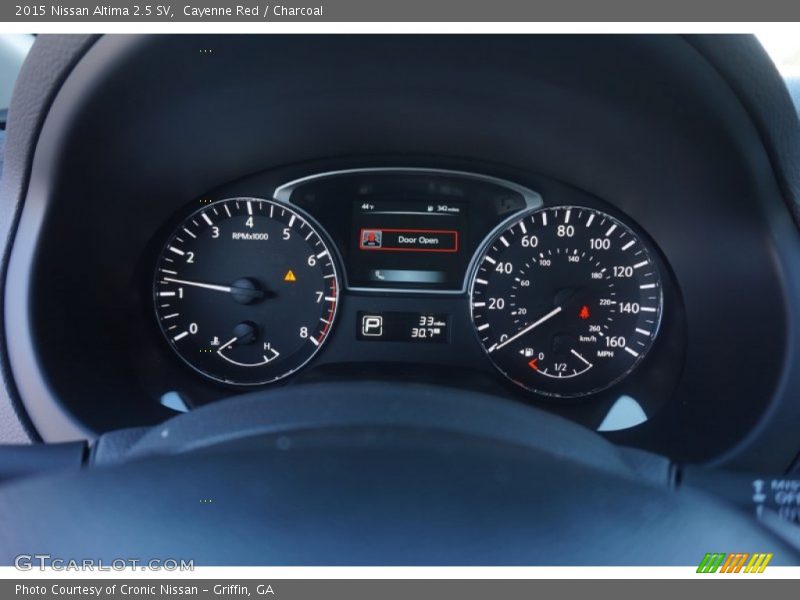 Cayenne Red / Charcoal 2015 Nissan Altima 2.5 SV