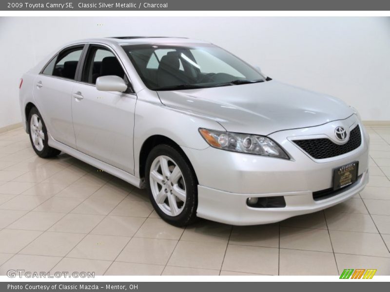 Classic Silver Metallic / Charcoal 2009 Toyota Camry SE