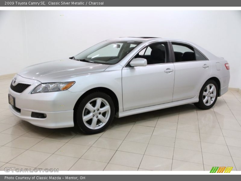 Classic Silver Metallic / Charcoal 2009 Toyota Camry SE