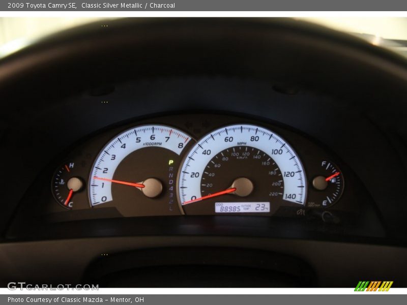 Classic Silver Metallic / Charcoal 2009 Toyota Camry SE