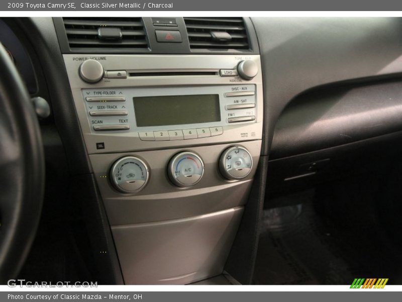 Classic Silver Metallic / Charcoal 2009 Toyota Camry SE