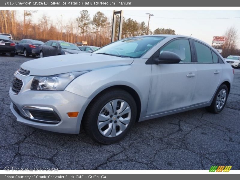 Silver Ice Metallic / Jet Black/Medium Titanium 2015 Chevrolet Cruze LS