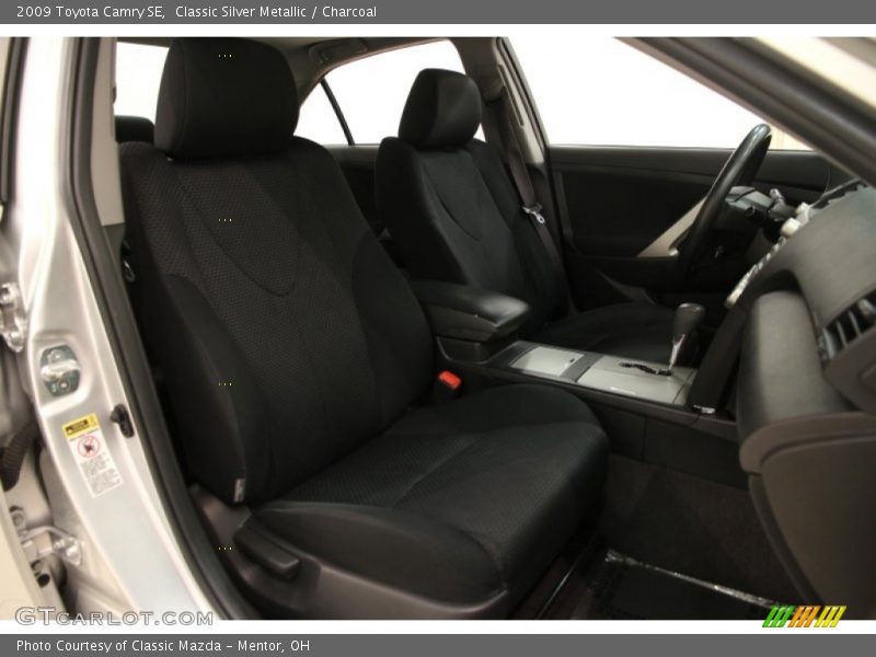 Classic Silver Metallic / Charcoal 2009 Toyota Camry SE