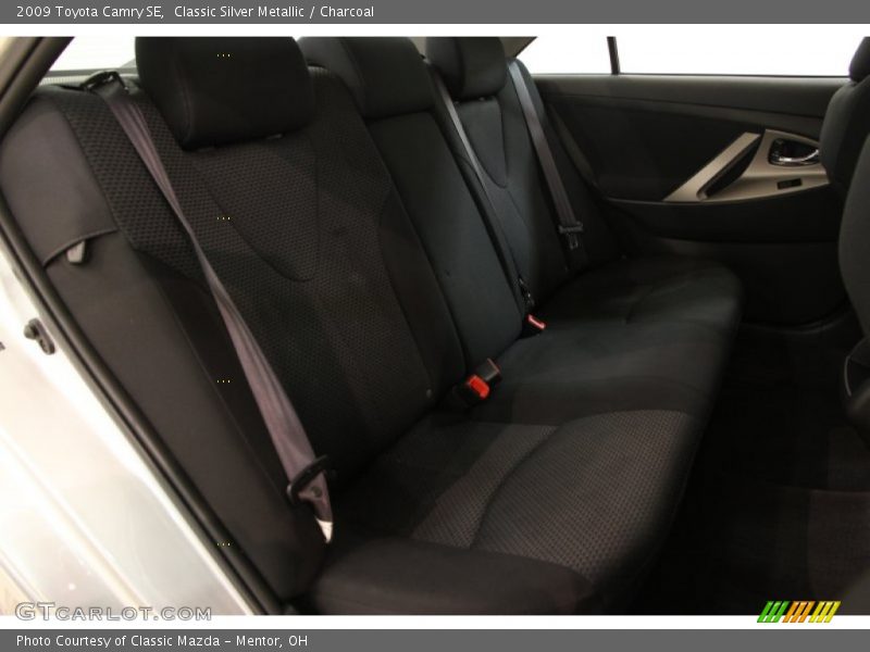 Classic Silver Metallic / Charcoal 2009 Toyota Camry SE