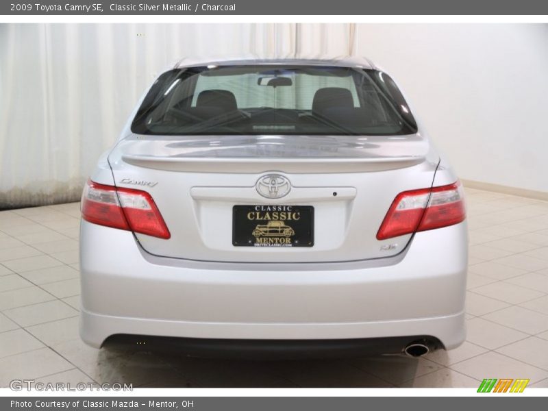 Classic Silver Metallic / Charcoal 2009 Toyota Camry SE