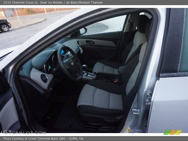Silver Ice Metallic / Jet Black/Medium Titanium 2015 Chevrolet Cruze LS