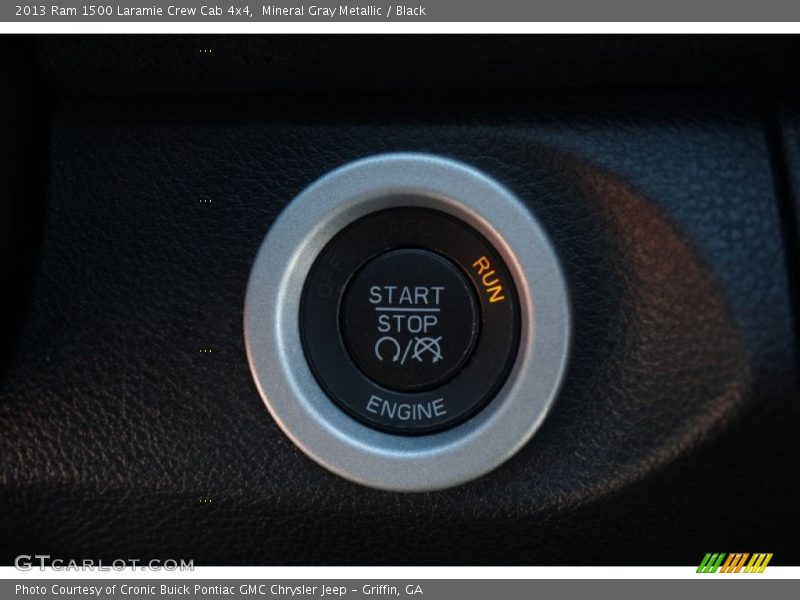 Mineral Gray Metallic / Black 2013 Ram 1500 Laramie Crew Cab 4x4