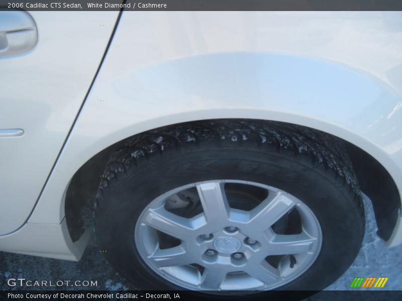 White Diamond / Cashmere 2006 Cadillac CTS Sedan