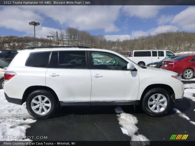 Blizzard White Pearl / Ash 2012 Toyota Highlander V6 4WD