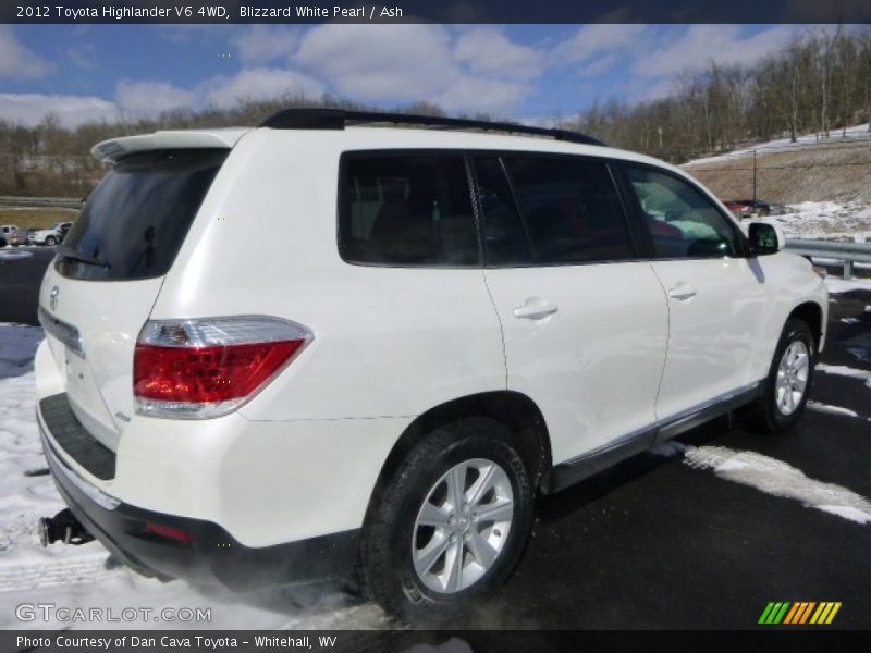 Blizzard White Pearl / Ash 2012 Toyota Highlander V6 4WD