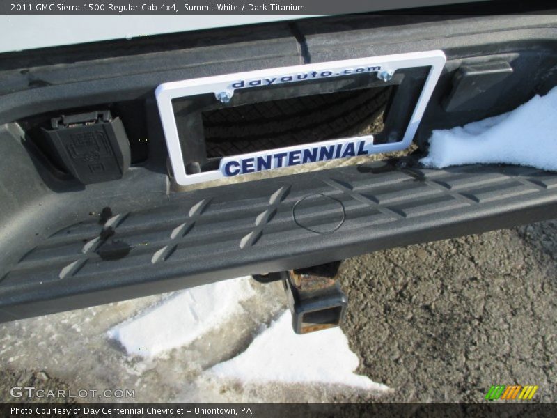 Summit White / Dark Titanium 2011 GMC Sierra 1500 Regular Cab 4x4