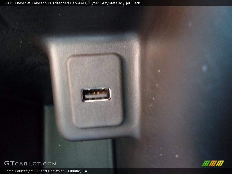 Cyber Gray Metallic / Jet Black 2015 Chevrolet Colorado LT Extended Cab 4WD