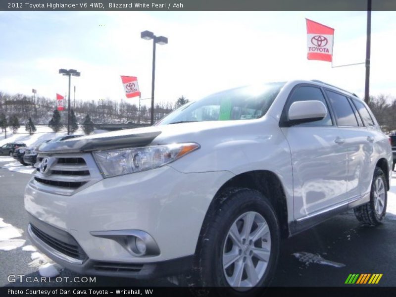 Blizzard White Pearl / Ash 2012 Toyota Highlander V6 4WD