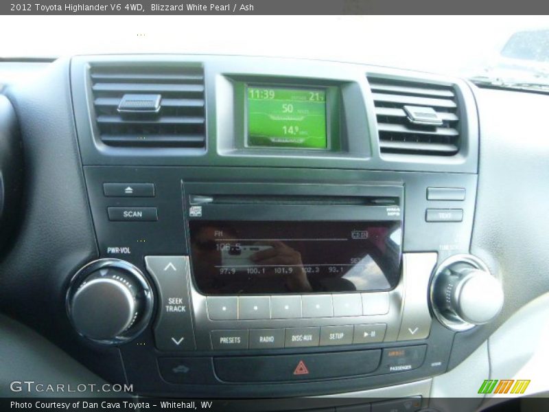 Blizzard White Pearl / Ash 2012 Toyota Highlander V6 4WD