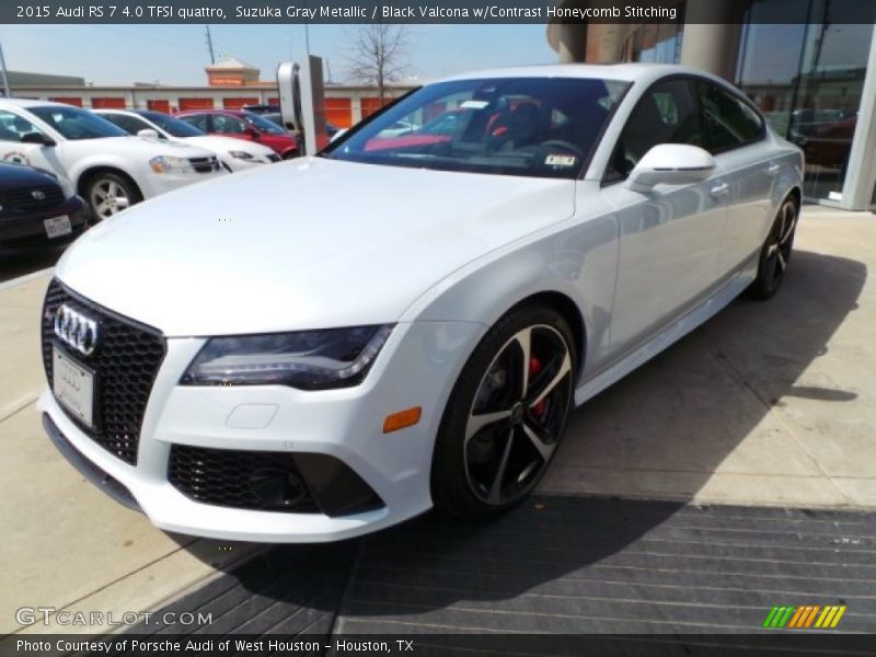 Front 3/4 View of 2015 RS 7 4.0 TFSI quattro