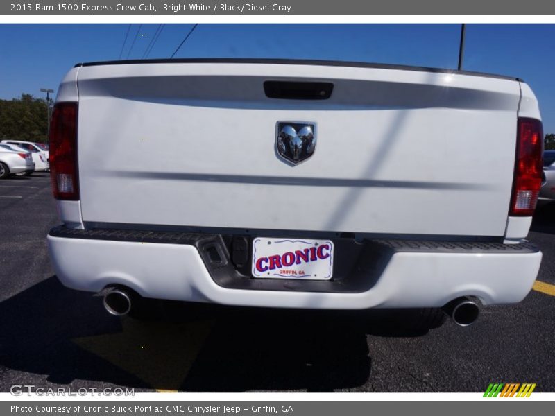 Bright White / Black/Diesel Gray 2015 Ram 1500 Express Crew Cab