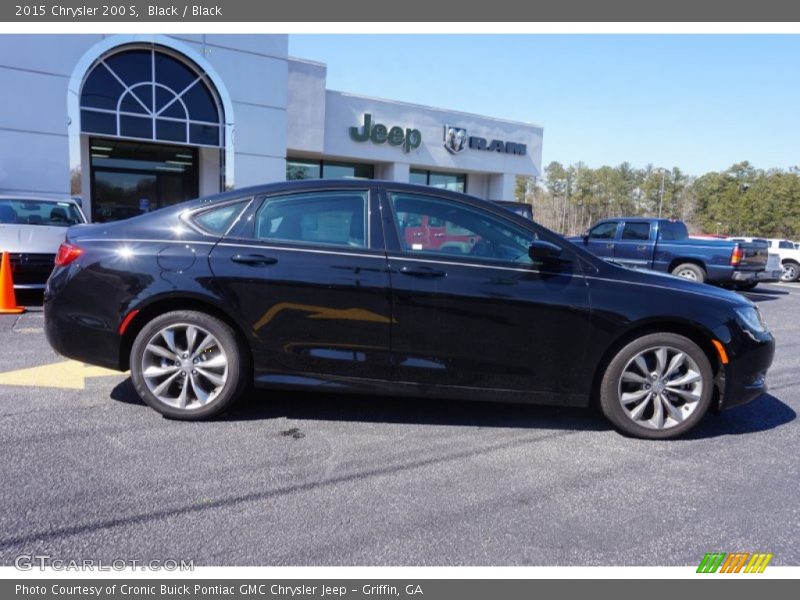 Black / Black 2015 Chrysler 200 S