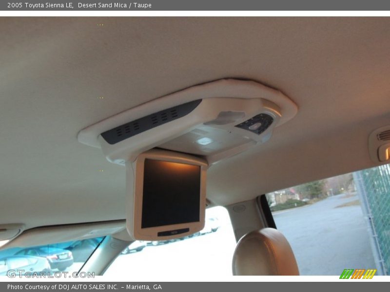 Entertainment System of 2005 Sienna LE