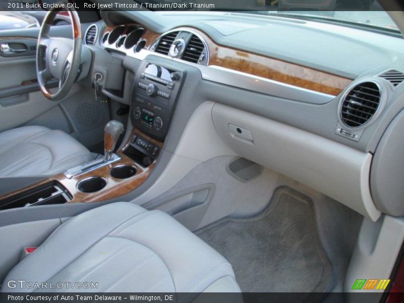 Dashboard of 2011 Enclave CXL