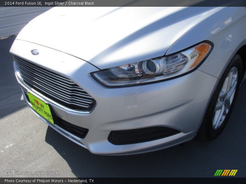 Ingot Silver / Charcoal Black 2014 Ford Fusion SE