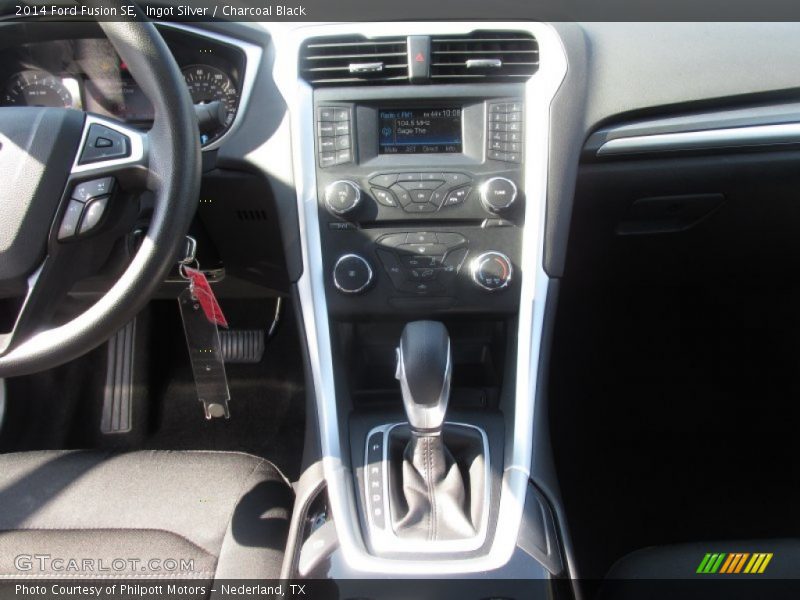 Ingot Silver / Charcoal Black 2014 Ford Fusion SE
