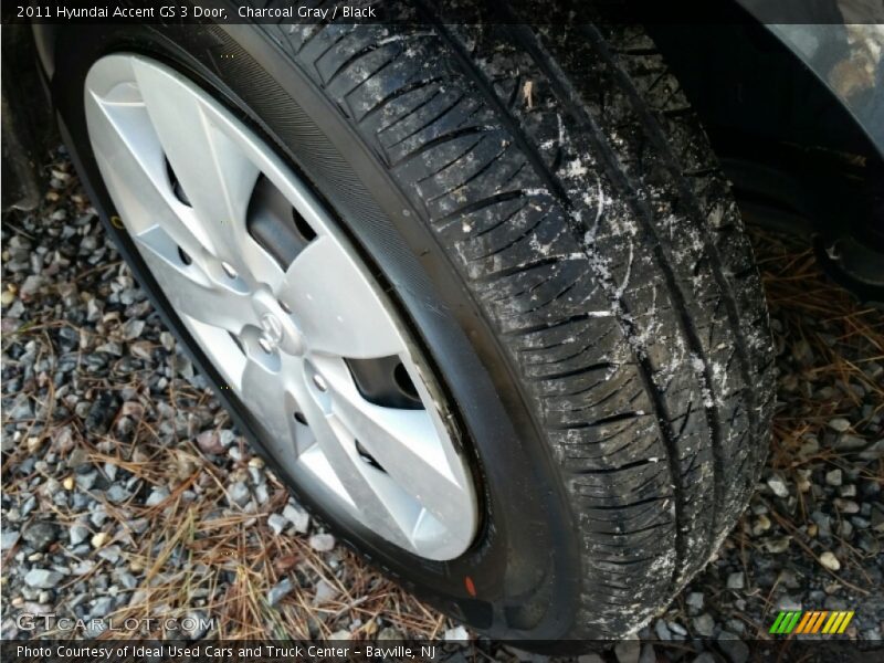 Charcoal Gray / Black 2011 Hyundai Accent GS 3 Door