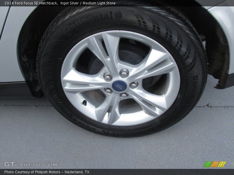 Ingot Silver / Medium Light Stone 2014 Ford Focus SE Hatchback